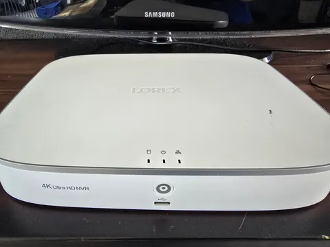 Lorex 4K Ultra HD NVR 8-Channel 1HDD 2TB N844A8-Z