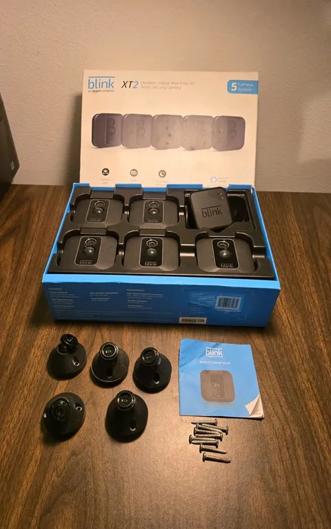 Blink XT2 5 Security Camera System BCM00200U Indoor/Outdoor - **LOCKED**