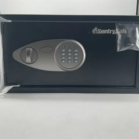 SentrySafe  X105P Digital Security Safe .98 cu.ft. Capacity Black (A826)