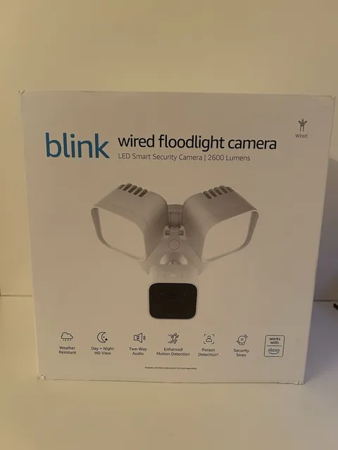 Blink Wired Floodlight Camera – Smart Outdoor Security Camera, 2600 lumens Alexa