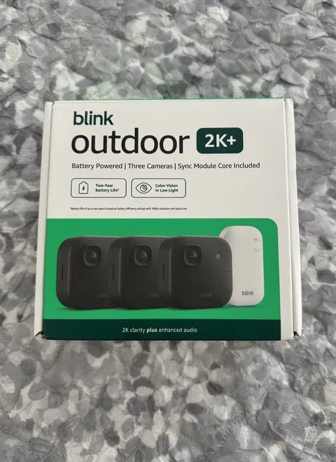 BLINK OUTDOOR 2K+ WIRELESS BLACK SECURITY CAMERA 3 CAMERA SYSTEM NEW
