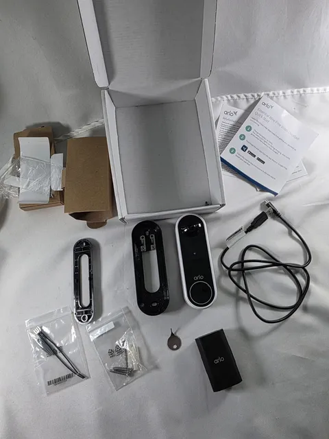 Arlo Essential AVD2001 Video Doorbell Wireless - White