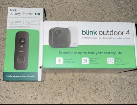 Blink Outdoor 4 Battery Wi-Fi Camera w/ Sync Module + Battery Doorbell 2k