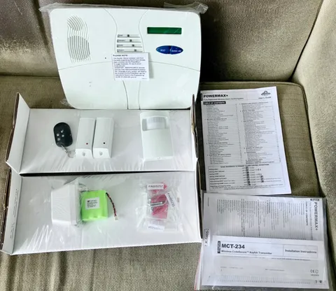 Norco PowerMax+ Wireless Alarm System w/MCT-234 Keyfob - NOS