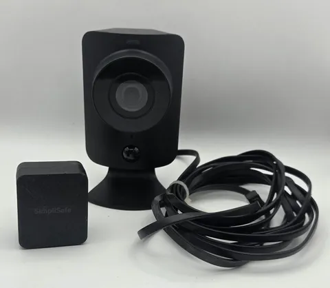 SimpliSafe SSCM1 Wired Indoor Security Camera Tested USB