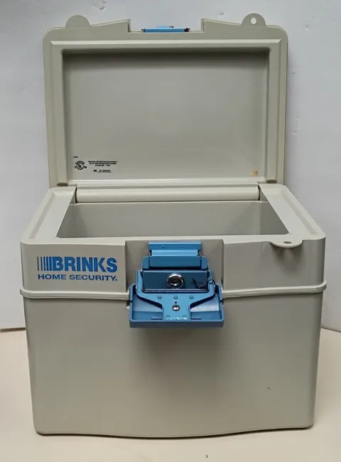 Brinks Home Security Locked Box Fire Safe Rated 1/2 Hour w/Keys Good shape, Used