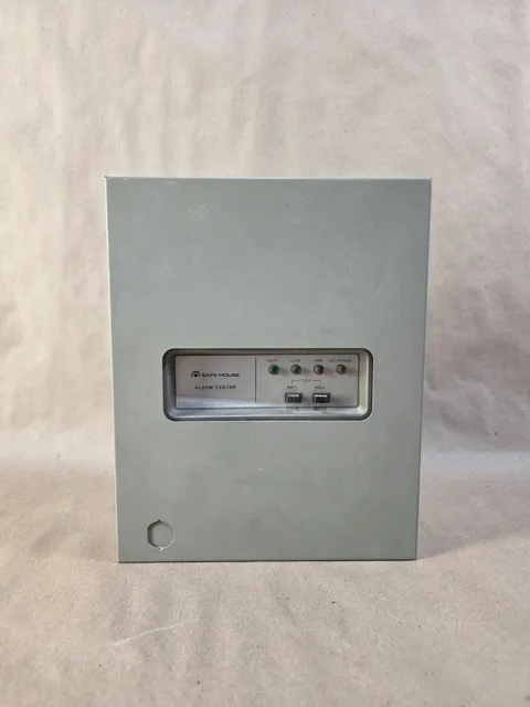 Vintage Radio Shack Safe House Burglar Alarm Center Model #49-450