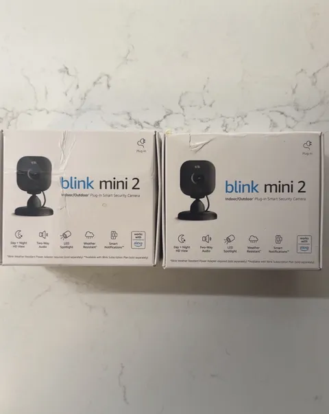 Blink Security Camera Bundle: 2 cameras, 1 doorbell camera