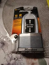 NEW - Master Lock M15XKADLJ 2-1/2 In. Boron Shackle Magnum Keyed Padlock