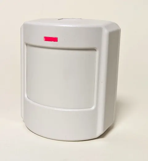 GE Interlogix 60-807-95R Wireless Motion Sensor-Ships from USPS office same day!