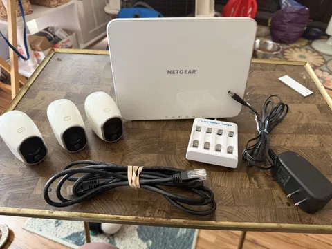 Arlo 3-Camera Wireless Indoor Outdoor Security System Lot Netgear Base Station. 