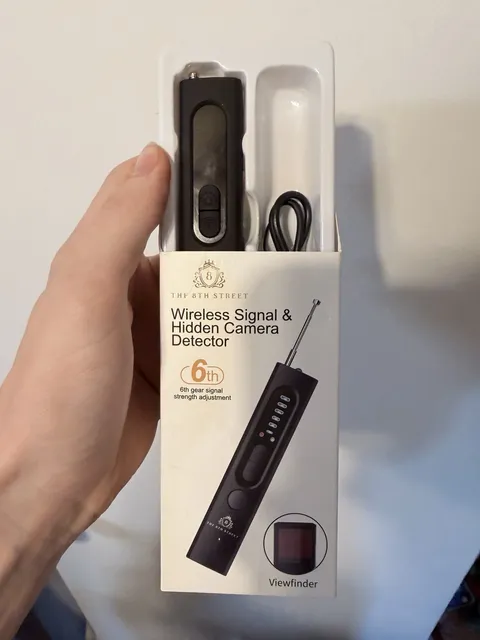The 8th Street Wireless Signal & Hidden Camera Detector, LED, Black, Indoor
