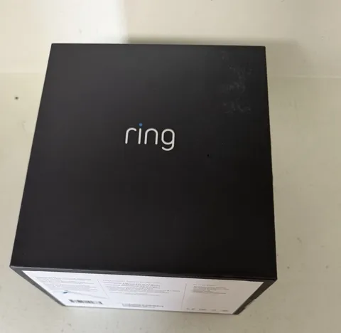 Ring Spotlight Cam Battery White 1080p HD Security Camera 8SB1S7-WEN0