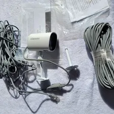 Samsung Security Camera SEB-1005R, One Unit, Mount, cables. IP66 Weather Proof