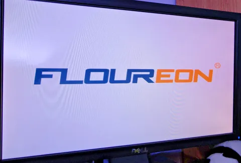 Floureon Security Camera NTSC System 4 AHD Cameras / 720P /  8CH DVR / 500GB HD