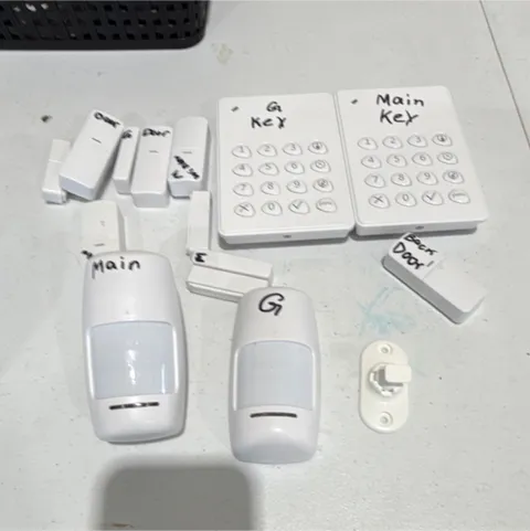SmartCam Wireless Complete Home Alarm System with Keypad, Motion & Door Sensors