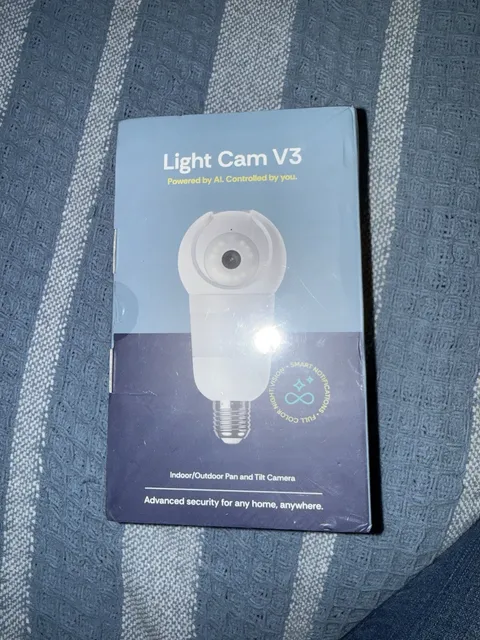 Light Cam V3 2K Wi-Fi Light Bulb Camera Pan/Tilt Color Night Vision 2-Way