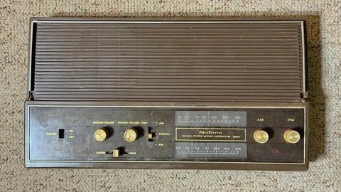 NuTone 2064 Audio Intercom AM/FM Radio Phono Input Listen/Talk Switch Bronze