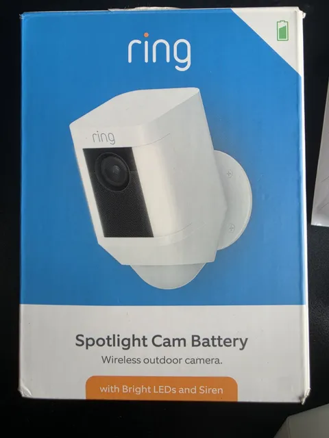 Ring Spotlight Cam Battery CORDLESS Outdoor Security Camera and Spotlight-WHITE