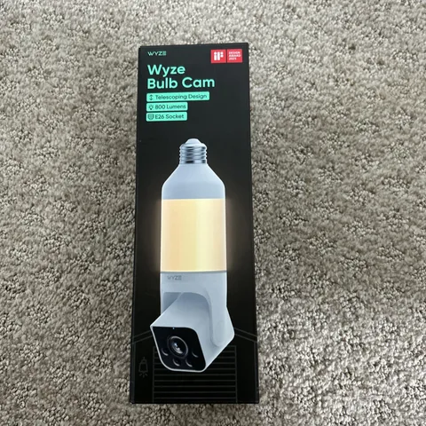 Wyze Bulb Cam Plug-In, HD Security Camera Outdoor Indoor Full Color Day & Night 