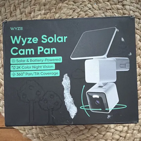 Wyze Solar Cam Pan 2K Wi-Fi Solar/Battery Pan/Tilt Color Night Vision