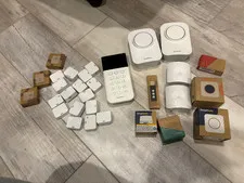SimpliSafe Security System Large Lot Sensors/Keypad/Sirens