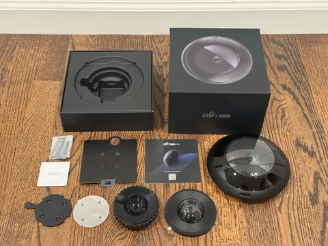 Ubiquiti UniFi UVC-AI-360 AI 360 Indoor/outdoor 2K PoE security camera