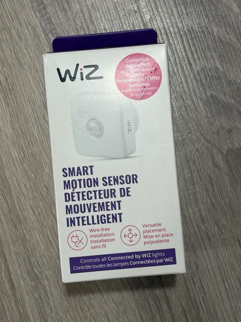 PHILIPS 603472 MOTION SENSOR WITH BATTERIES POWERED BY WIZ (1-PACK)