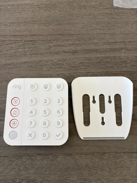 Ring Alarm Keypad 5AT2S7 (2nd Gen) with USB Cable 