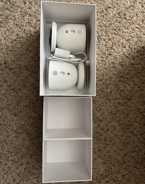 Google Nest Cam 2-Pack Battery Indoor/Outdoor Night Vision 1080p White