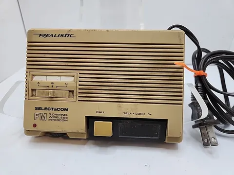 Vintage Realistic SELECTaCOM Channel Wireless Intercom #43-218A K22