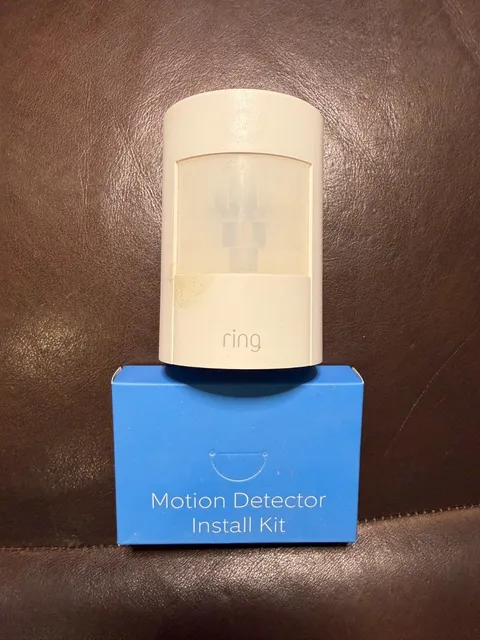 Ring Alarm Motion Detector - White - 4SP1S7-0EN0 NEW Open Box, Never Installed