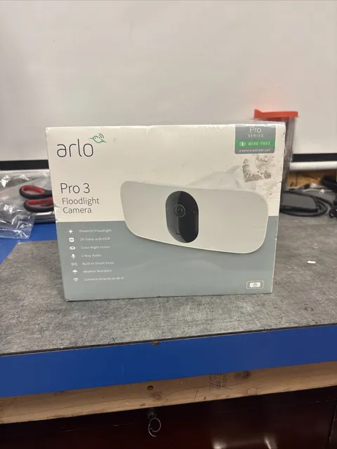 NEW SEALED Arlo Pro 3 Floodlight Indoor/Outdoor Security Camera