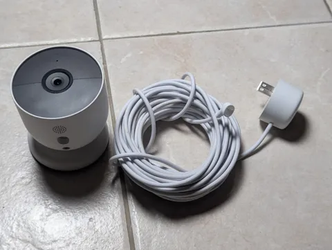 Google Nest Camera Outdoor Indoor Battery And 10m Cable please read description 