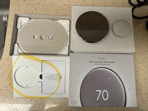 Google Nest Learning Thermostat 4th Gen w Sensor - Polished Silver  Missing Part