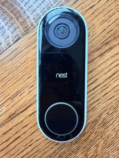 Google Nest Hello Video Doorbell A0077 - some peeling in front