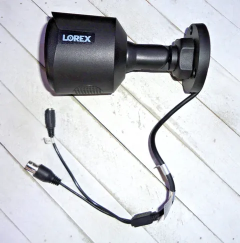 New - Lorex C881DAB-Z 4K Ultra HD Active Deterrence Security Bullet Camera - New