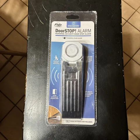 Flipo Door Stop Alarm Personal Security Home Office Dorm Hotel Room New Sealed 