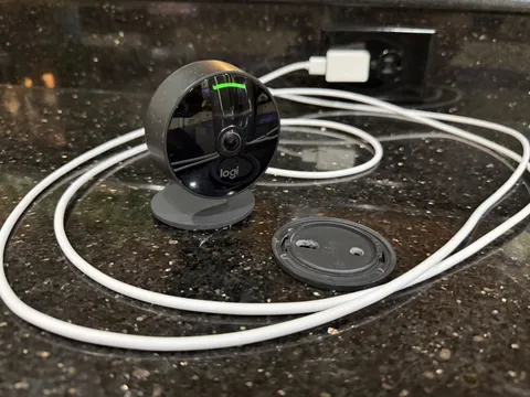 Logitech Circle View Security Camera 1080p HD | Apple HomeKit | 180° View |