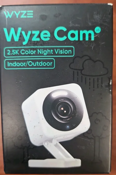Wyze Cam v4 2.5K QHD Indoor/Outdoor WiFi Smart Security Camera Wired White New