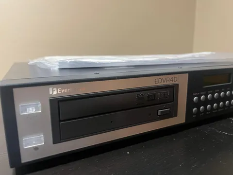 EverFocus Digital Video Recorder Model EDVR4D1 Untested with manual