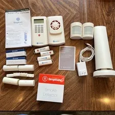 SimpliSafe Wireless 1st Generation Home Security Alarm System Bundle