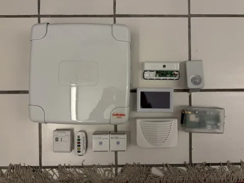 CSI INFINITE CP24 Alarm Center Complete Works With Additional Objects