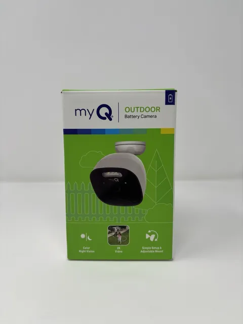 Chamberlain myQ Outdoor Battery Camera 2K Color Night Vision Spotlight BRAND NEW
