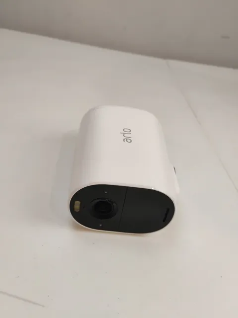 Arlo Essential XL VMC2032  Wireless Spotlight Security Camera  Only White