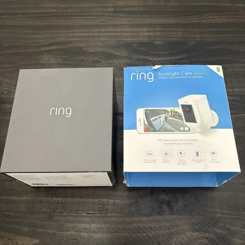 Ring Spotlight Cam Battery 1080p Wi-Fi Outdoor White, Night Vision 2-Way