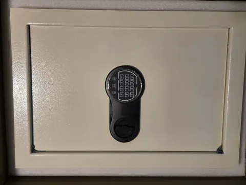 Flat Electronic Large Wall Safe For Jewelry Money Security W 2 Override Keys New