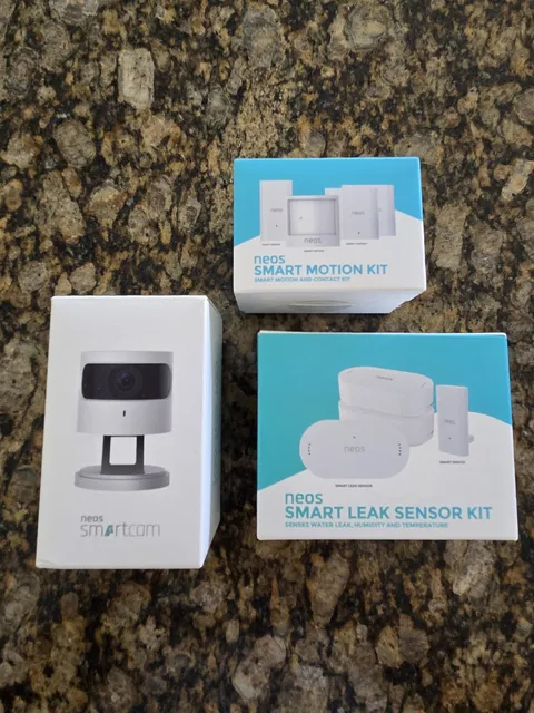 Neos Smart Leak Sensor Kit, Motion Kit & Smart Cam Camera Lot Set