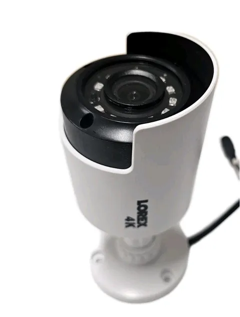 Lorex-FLIR 4K Bullet Camera LbV8531-C FULLY TESTED W CABLE
