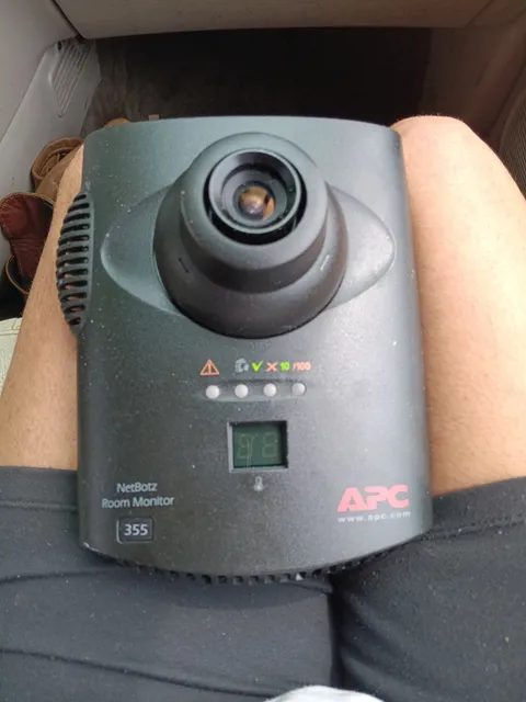 APC NetBotz Room Monitor 355 Security Camera NBWL0355